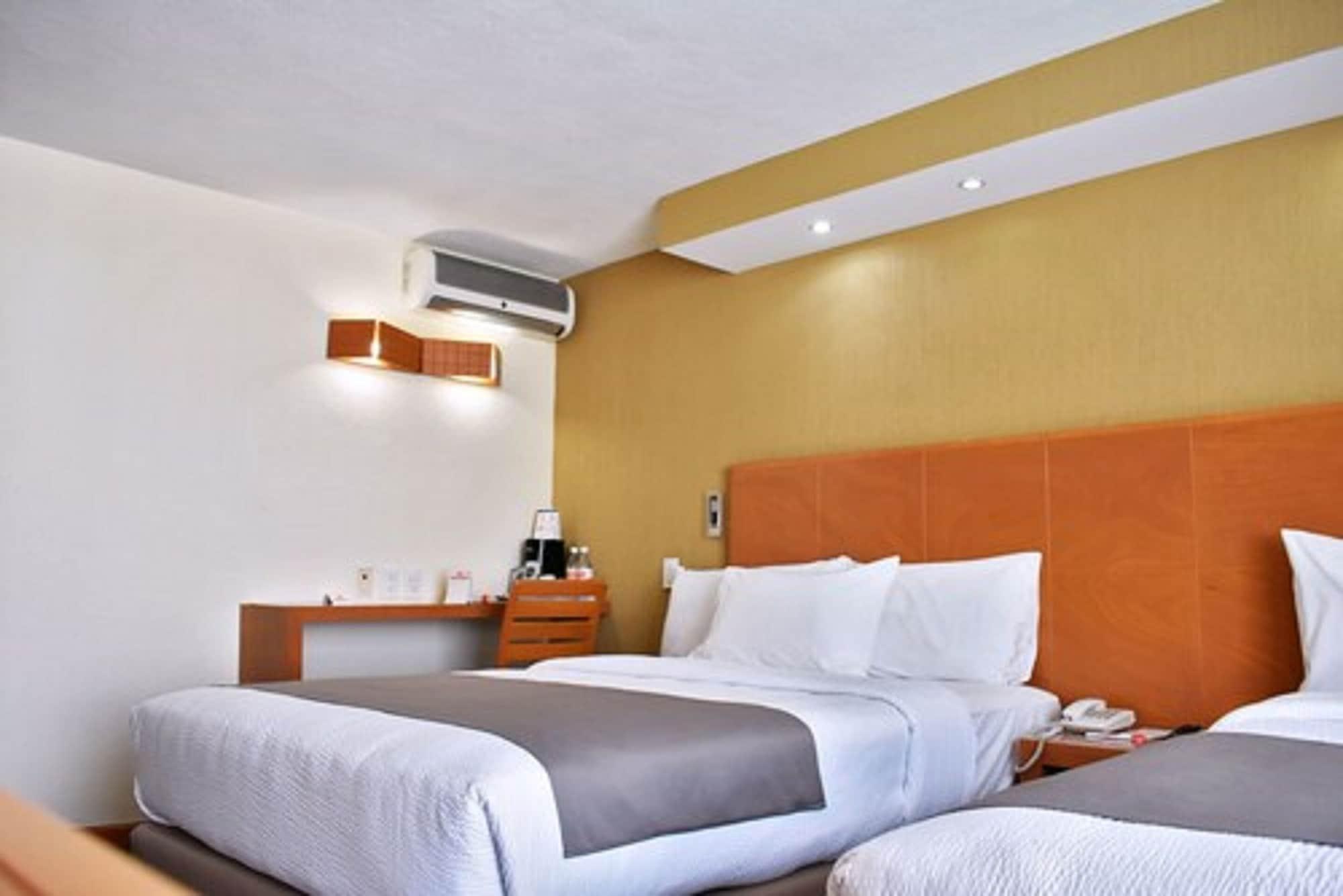 La Posada Hotel Y Suites San Luis Potosí Zewnętrze zdjęcie