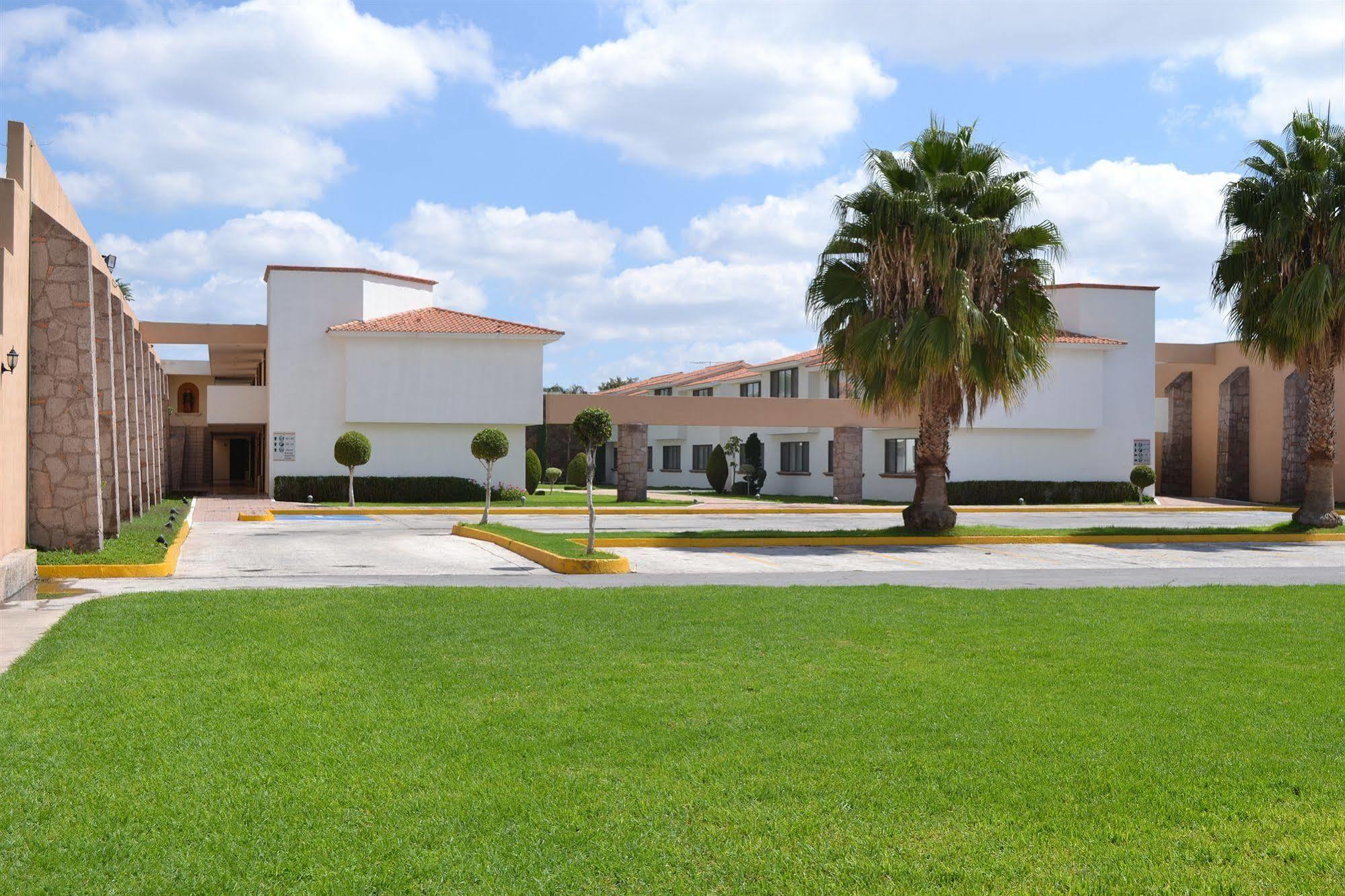 La Posada Hotel Y Suites San Luis Potosí Zewnętrze zdjęcie